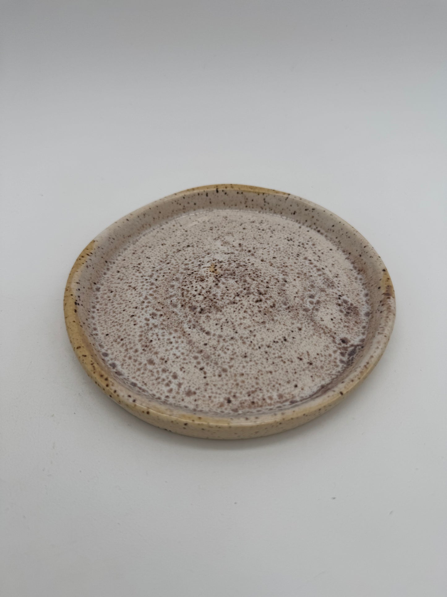 Ceramic hyacinth speckle saucer