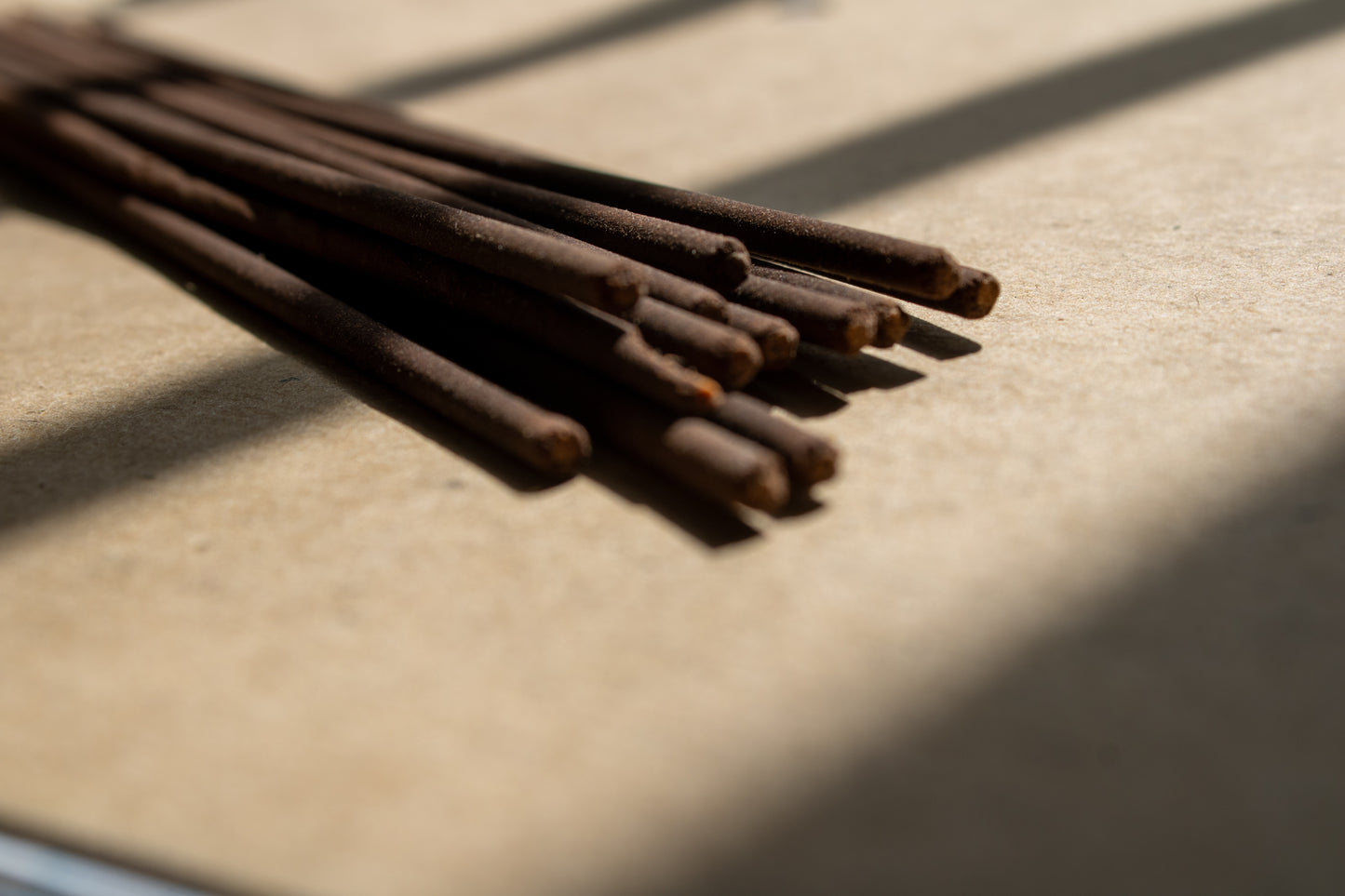 Sariwa Incense Box