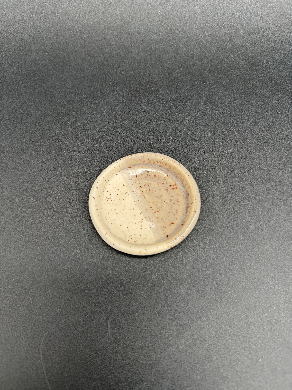 Ceramic mini split saucer