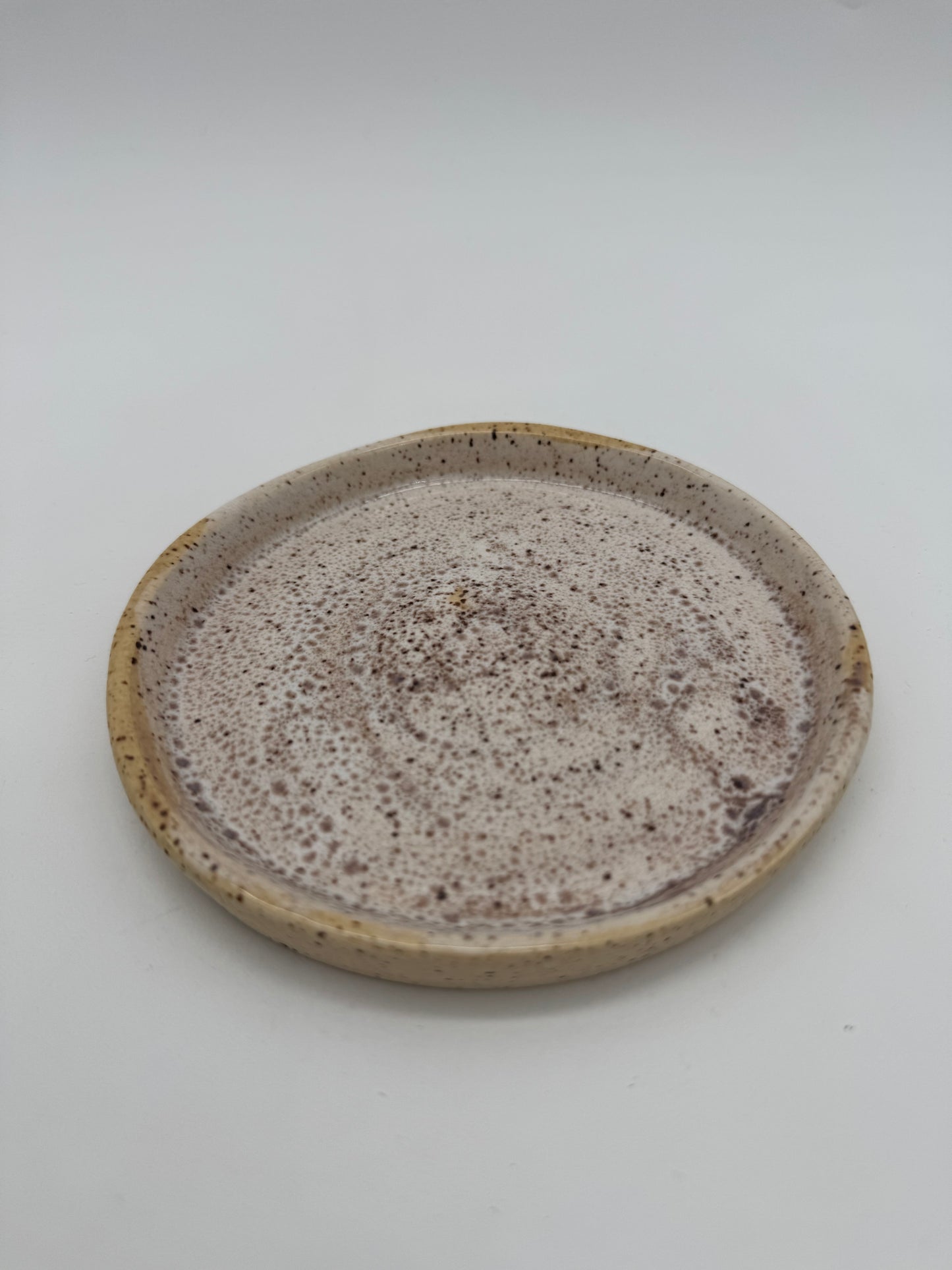 Ceramic hyacinth speckle saucer
