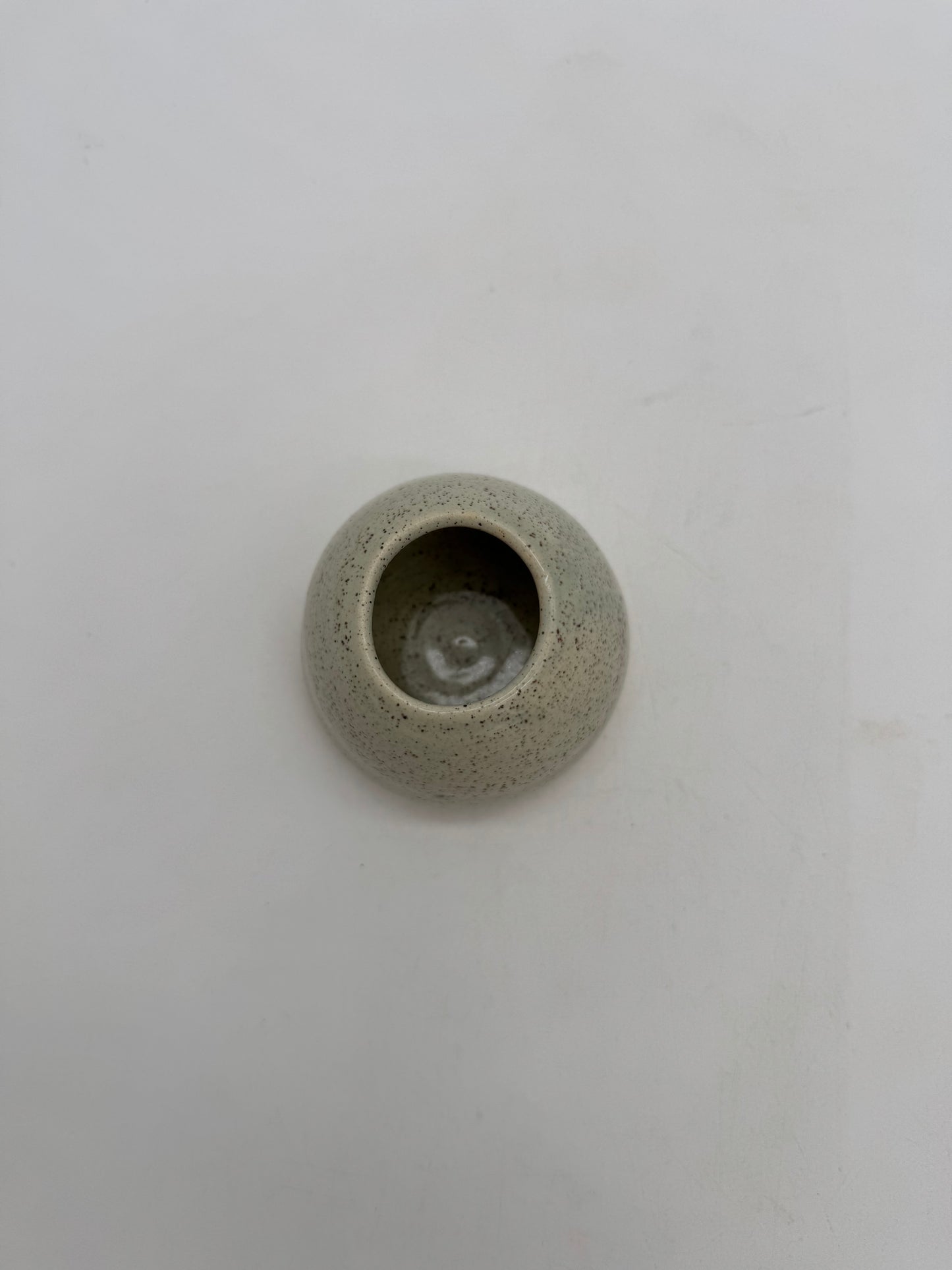 Ceramic mini vase