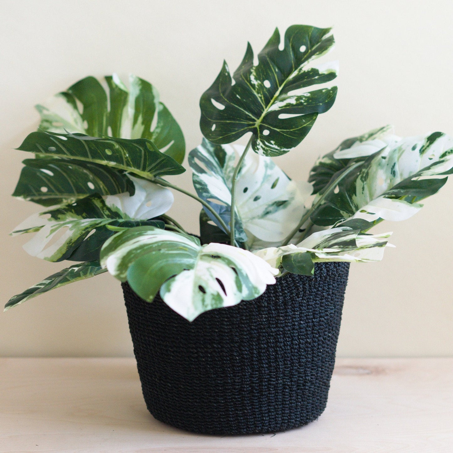 Black Scallop Basket - Handwoven Basket | LIKHÂ