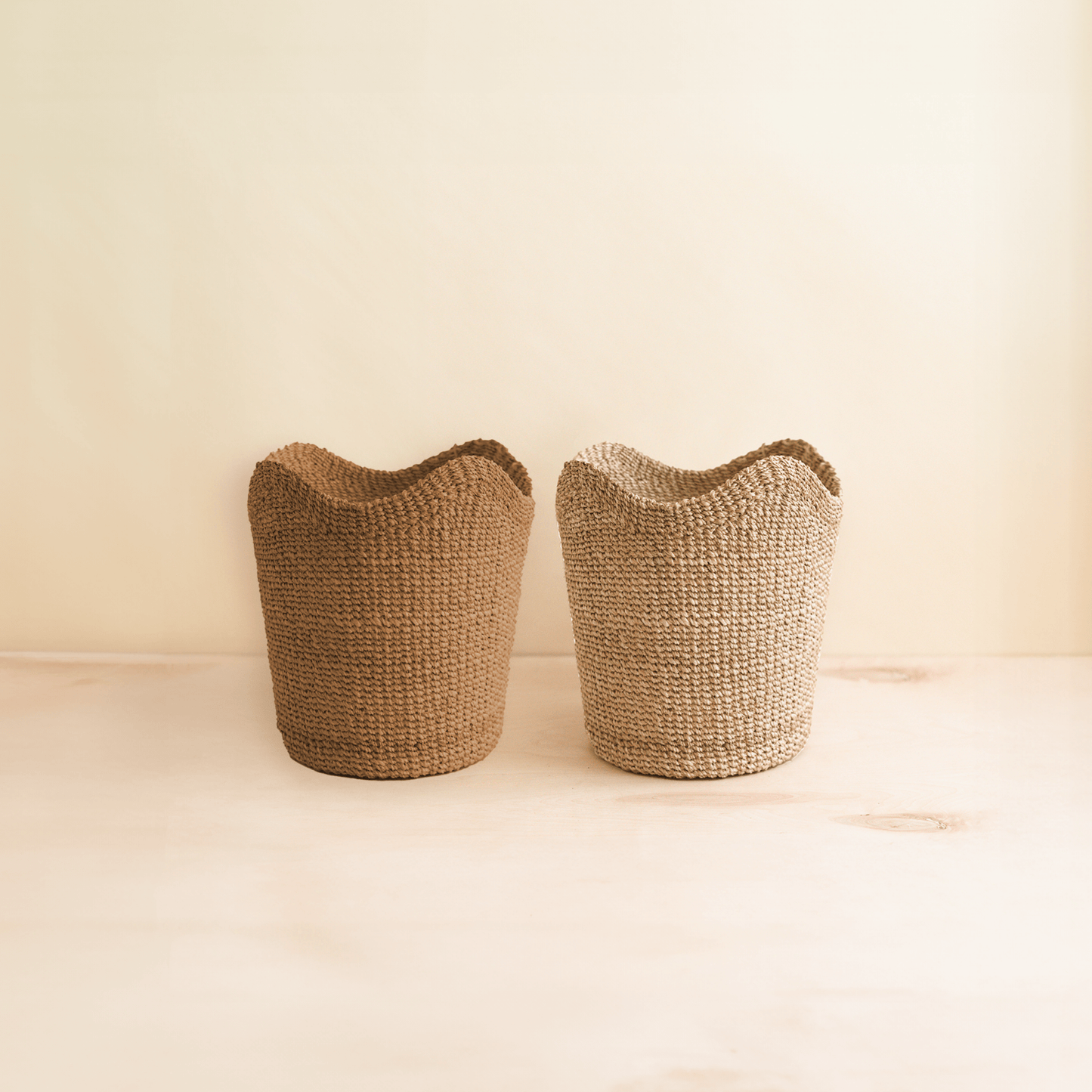 Small Tan Scallop Basket - Modern Basket | LIKHÂ
